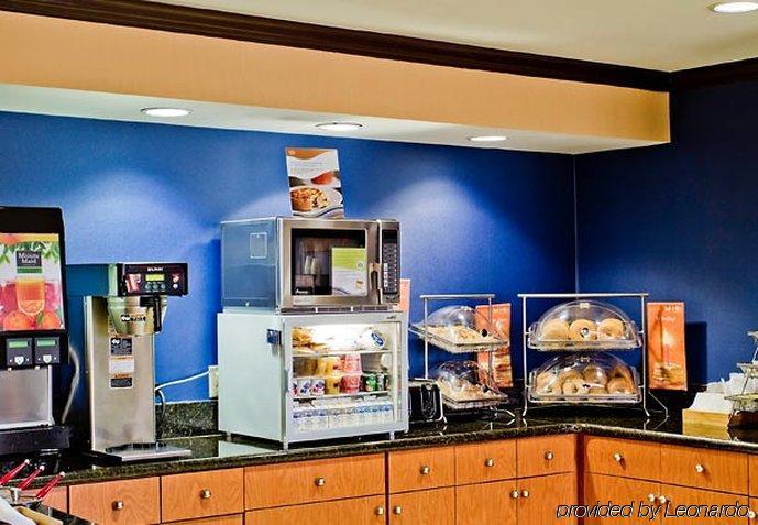 Fairfield By Marriott Inn & Suites Columbia Harbison Ресторант снимка